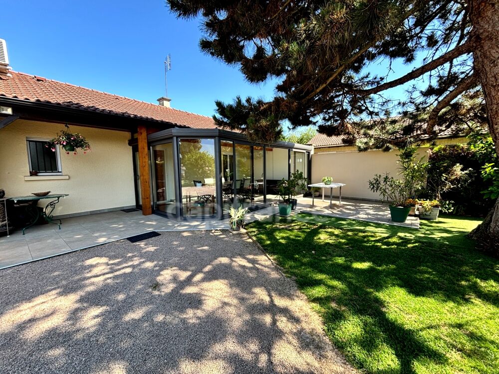 Vente Maison Maison 6 pièces - 140 m² - 4 chambres - Sous-sol - Terrain 1080 m² - CHARNAY LES MACON (71850) Charnay les macon