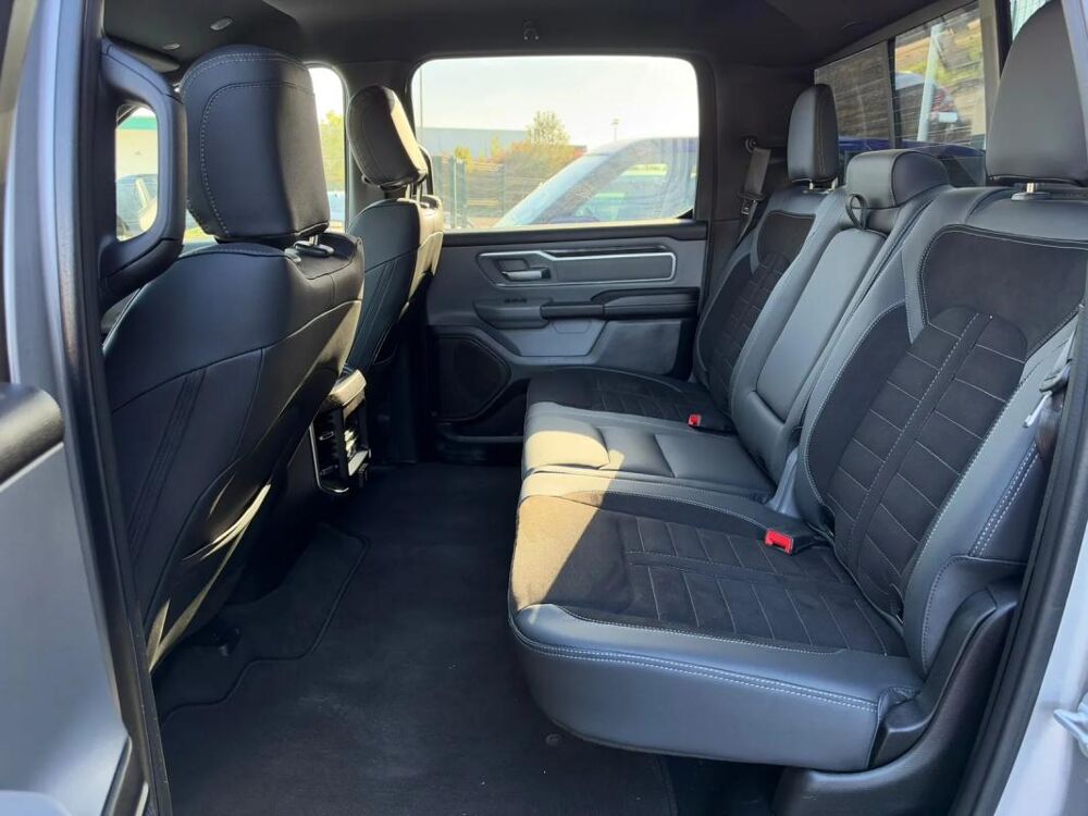RAM 1500 4X4 Basis BIG HORN 2021 occasion 77250 Moret Loing Et Orvanne