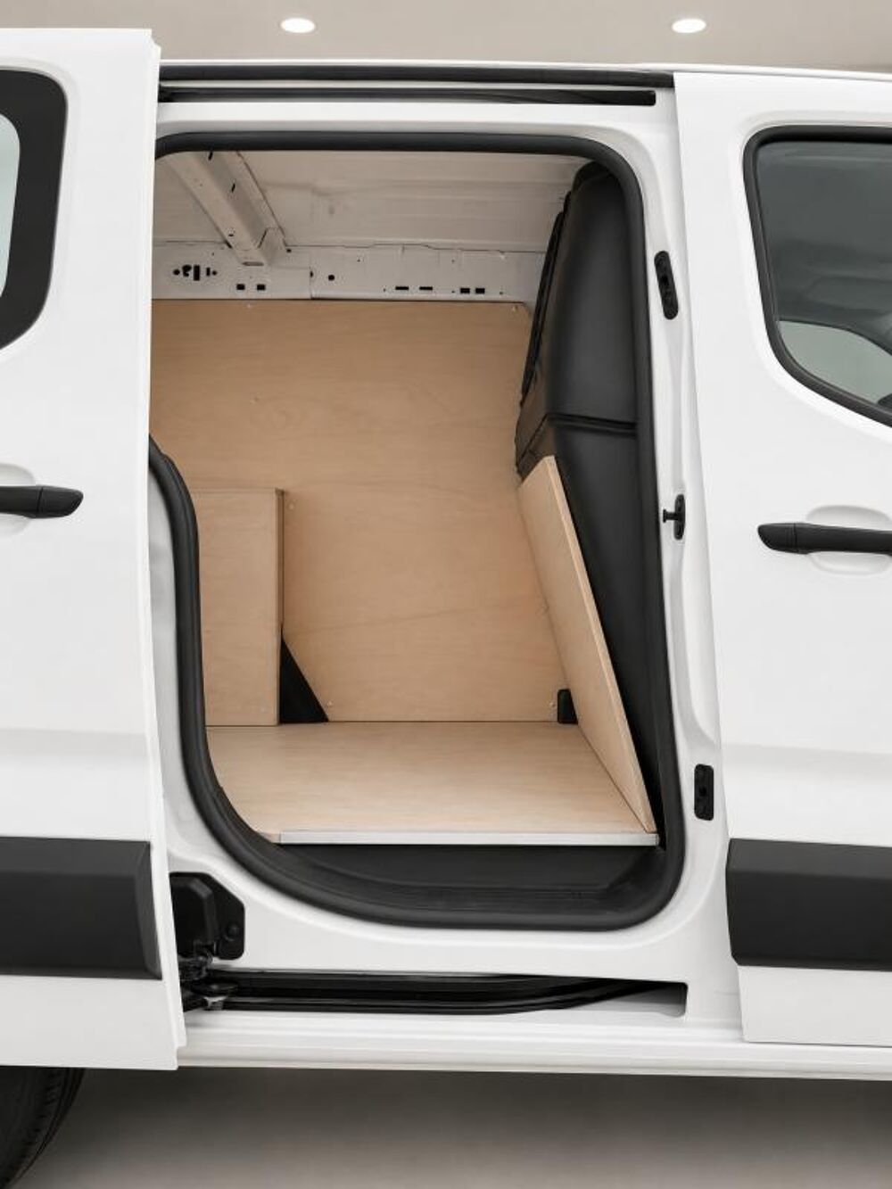 Partner 1&deg; Main / 1.5L B HDI 100cv Pack Premium GRIP/RADAR/CLIM/REGU 2021 occasion 60430 Abbecourt