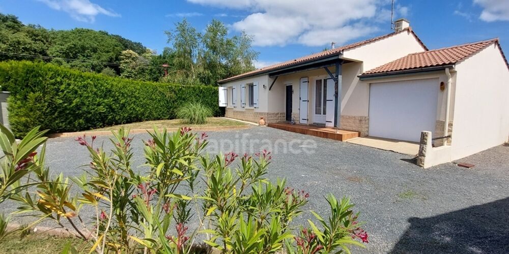 Maison à vendre 5 pièces MERVENT (85)