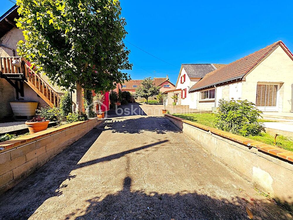 Propriété de 11 pièces de 284 m² habitable, pour une grande famille, une famille recomposée ou multigénérationnelles