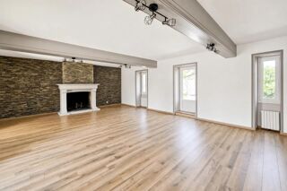  Maison à vendre 15 + pièces 475 m²