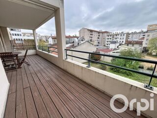  Appartement à louer 2 pièces 55 m²