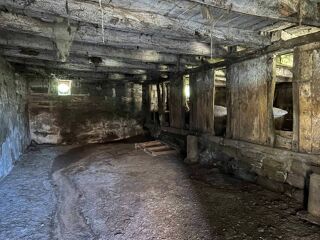  Remise / Grange � vendre 1 pi�ce 300 m� Saint aulaire