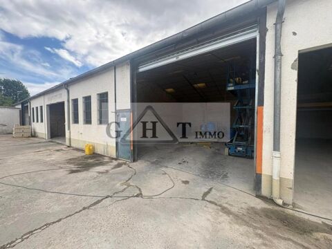   ENTREPOT 97 M² A LOUER A REAU 