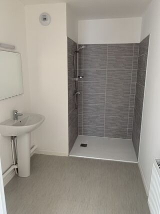  Appartement à louer 3 pièces 58 m²