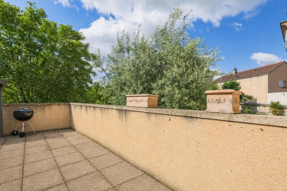 Appartement 3 pièces de 71 m² à Saulx-les-Chartreux