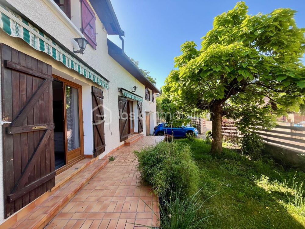 Maison de 130m2 - 25m2 de Garage - Jardin arboré, barbecue en dur et dépendance