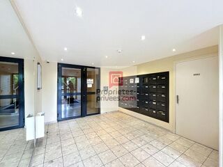  Appartement à louer 1 pièce 28 m²