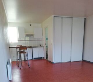  Appartement à louer 1 pièce 32 m²