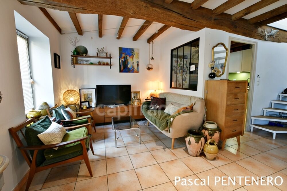 Appartement T3 dans maison de village, au coeur de Villars Les Dombes