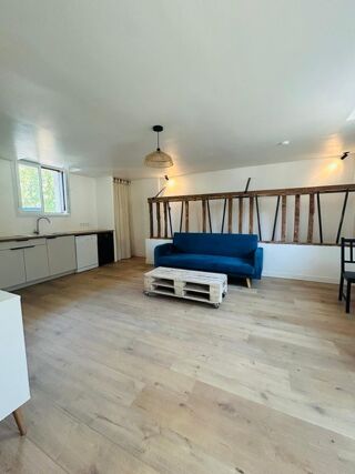  Appartement à louer 2 pièces 45 m²