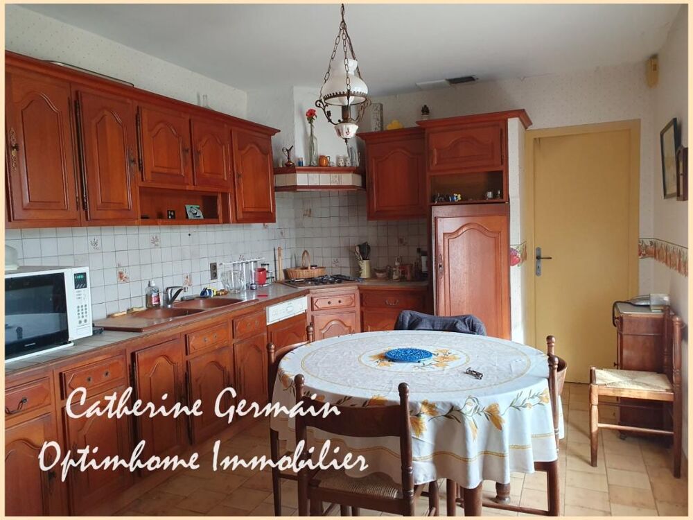 A Villalier  A vendre maison 4 chambres avec bureau, jardin, terrasses et garage