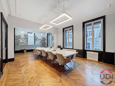   Maison de caractère transformée en bureaux haut de gamme 