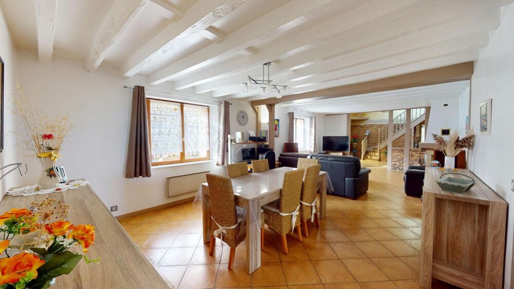 MAISON GRAND CONFORT 9 pièces 220 m2 Prix 350 000
