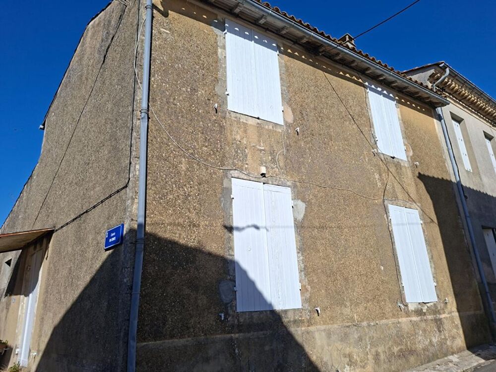 Vente Maison Maison en pierre à Saint Estephe 4 pièce(s) 80 m2 A RENOVER Saint estephe