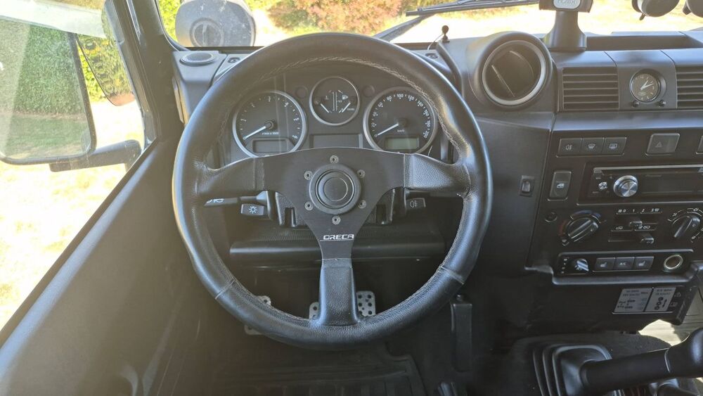 Defender 3 2.2 TDCi 122 4WD SE 2012 occasion 89770 Chailley