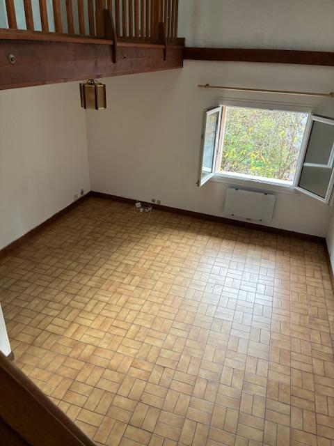  Appartement  louer 4 pices 85 m