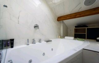  Appartement à louer 2 pièces 42 m²