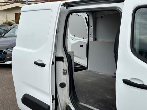 Proace FOURGON 1.5 MEDIUM 130 D-4D DYNAMIC AUTO PRIX TTC 2021 occasion 78240 Chambourcy
