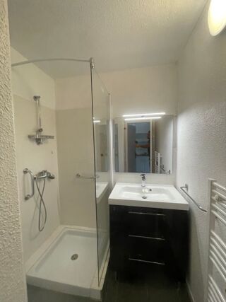 Appartement à louer 1 pièce 28 m²