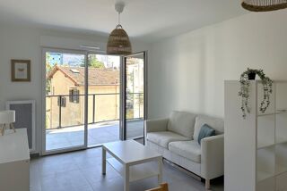  Appartement à louer 2 pièces 37 m²