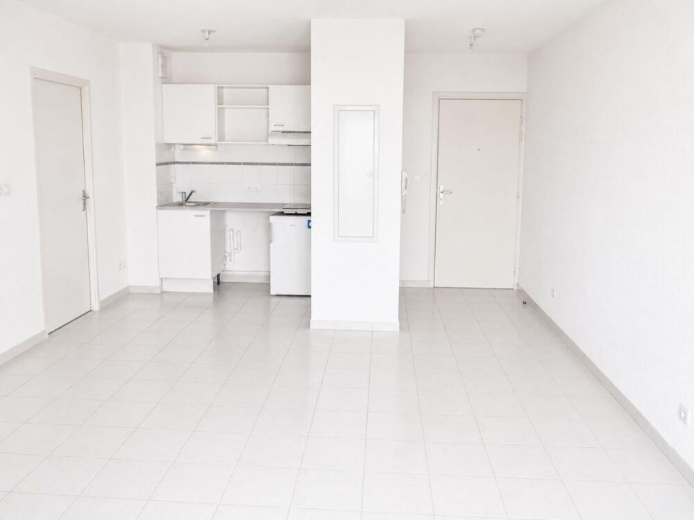 Location Appartement T1 avec balcon et parking à MONTPELLIER Montpellier