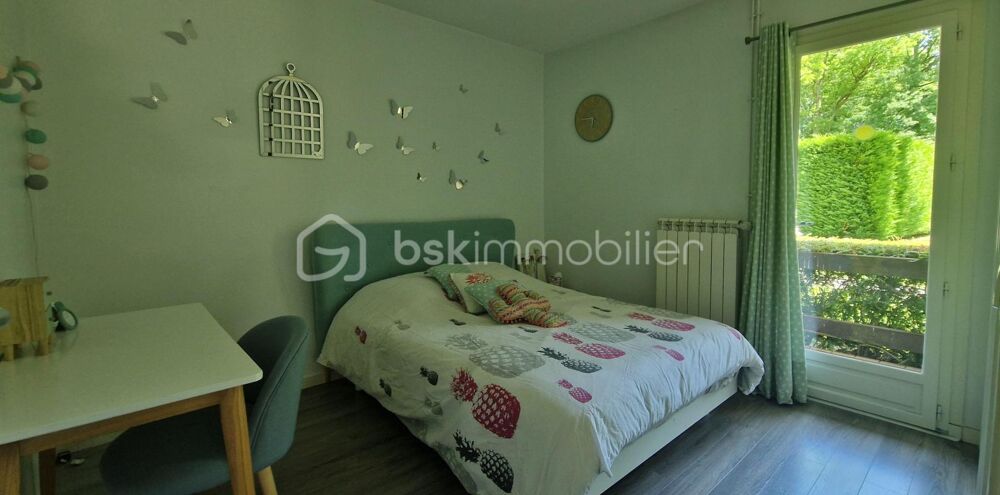 � vendre  Propri�t�/ch�teau Savigny-sur-Clairis (89150)