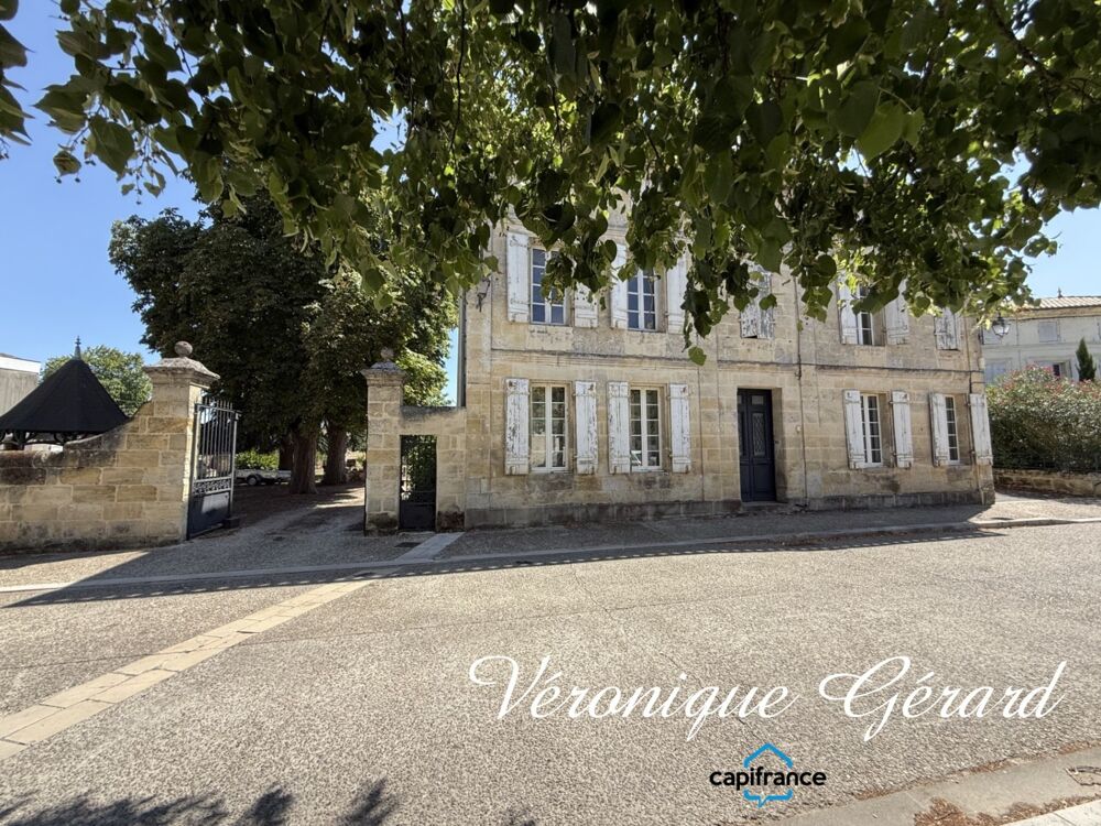 Vente Maison BELLE MAISON EN PIERRE DE TAILLE DE 252 M², 7 CHAMBRES, COMBLES AMÉNAGEABLES, JARDIN PAYSAGER,3 GARAGES Sainte terre