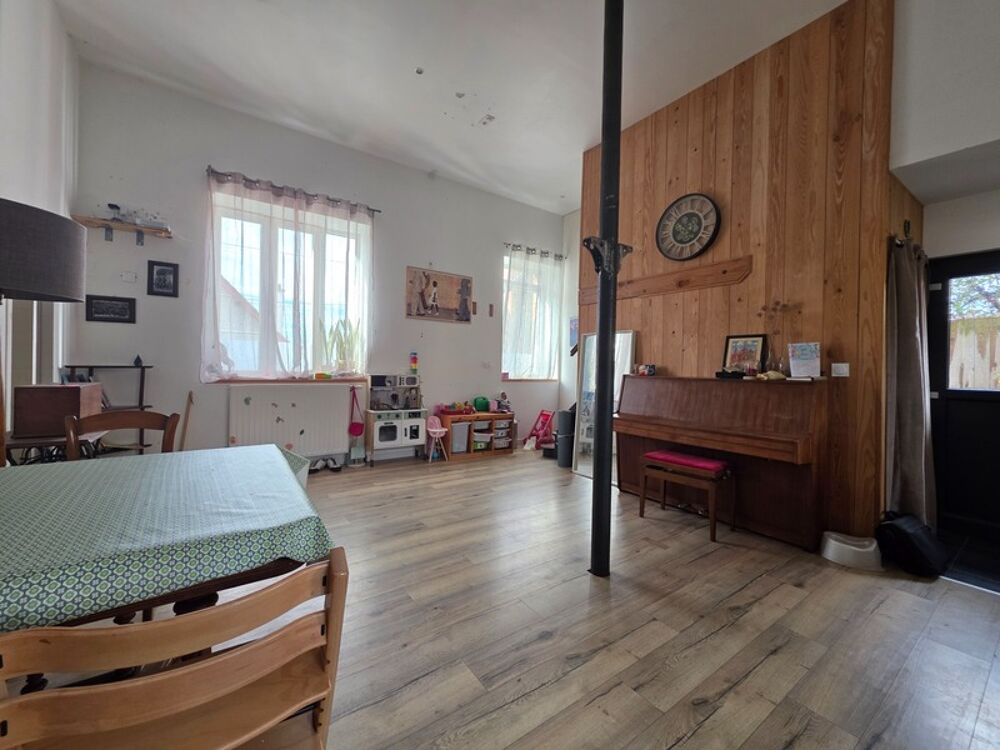 Vente Maison Maison de ville de 117 m², 5 chambres avec terrain à PANISSIERES Panissieres