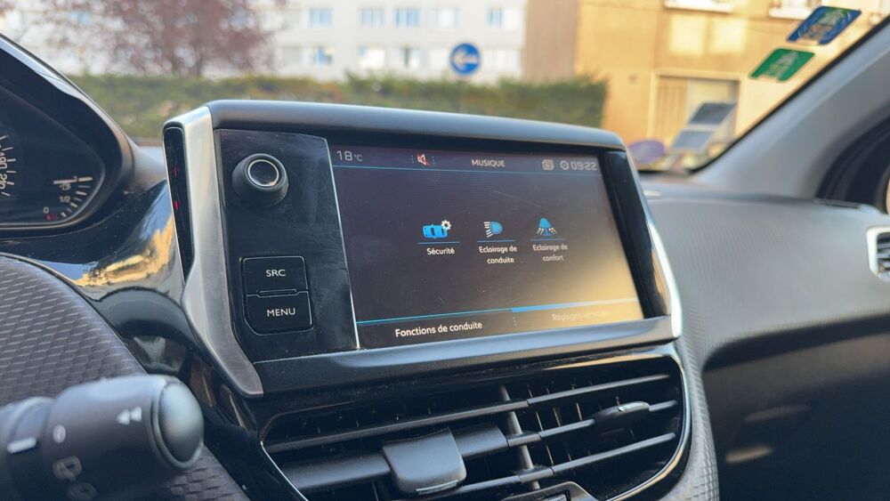 2008 1.2 PureTech 82 Active 2017 occasion 69008 Lyon