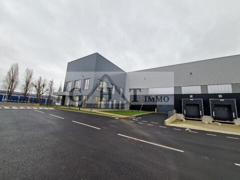 A LOUER 1732 M² ENTREPOT ET BUREAUX (neuf) A LA COURNEUVE 30020 93120 La courneuve