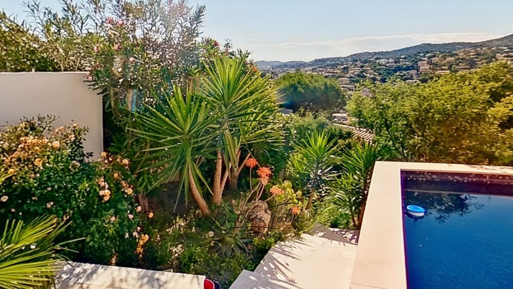 � vendre  Villa Le Lavandou (83980)