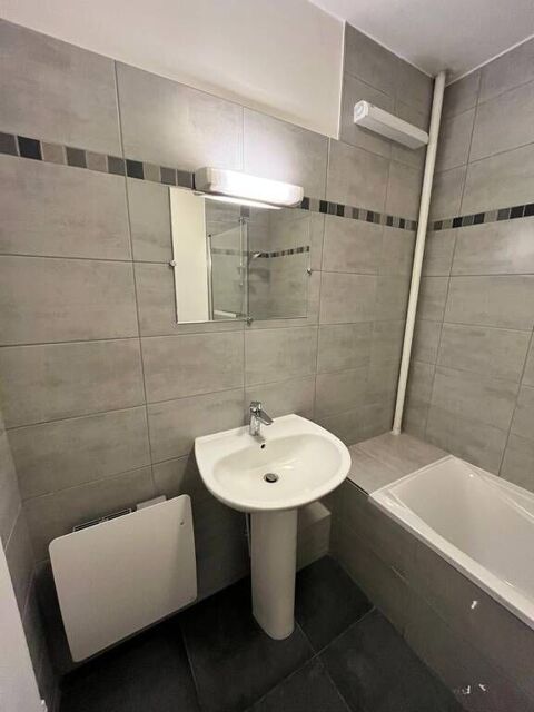   Beau studio meubl� 30m� Appartement - 1 pi�ce(s) - 30 m�