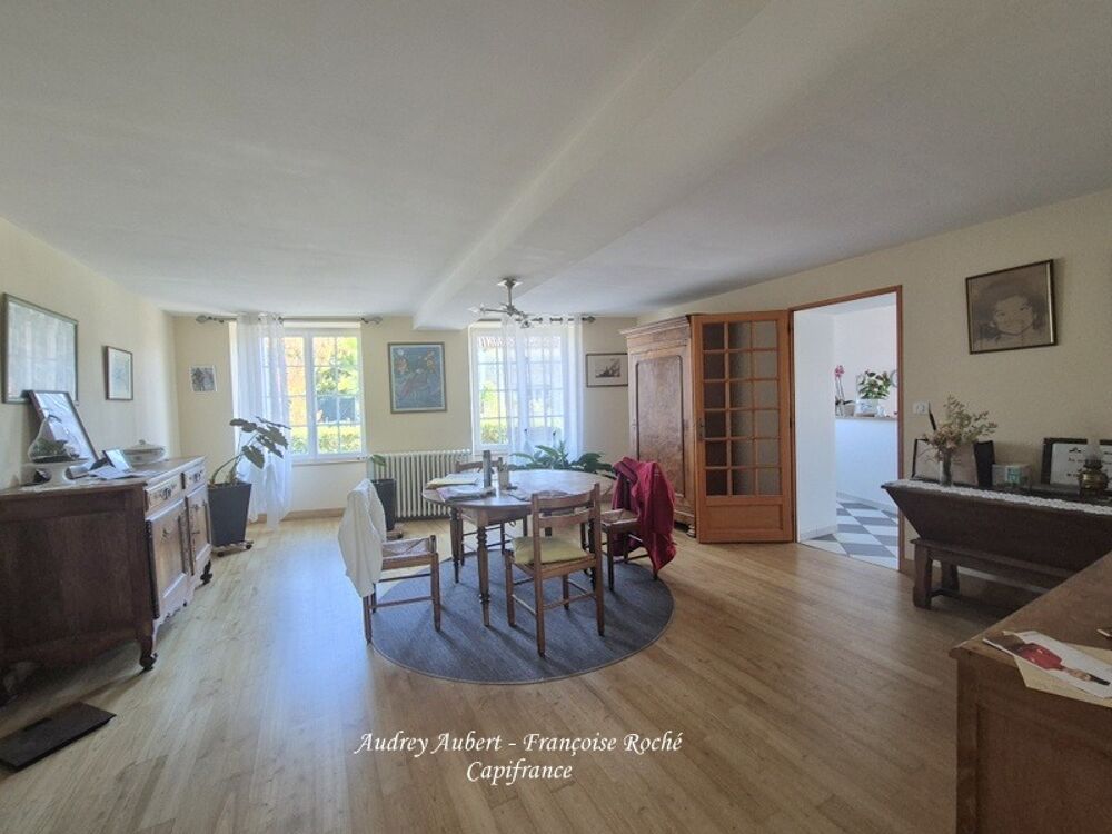 Maison à vendre 9 pièces AUTHON EBEON (17)