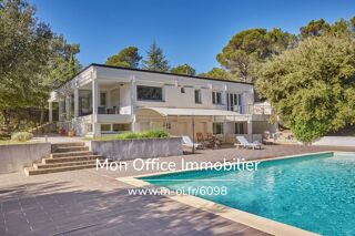 Villa � vendre 6 pi�ces 240 m�
