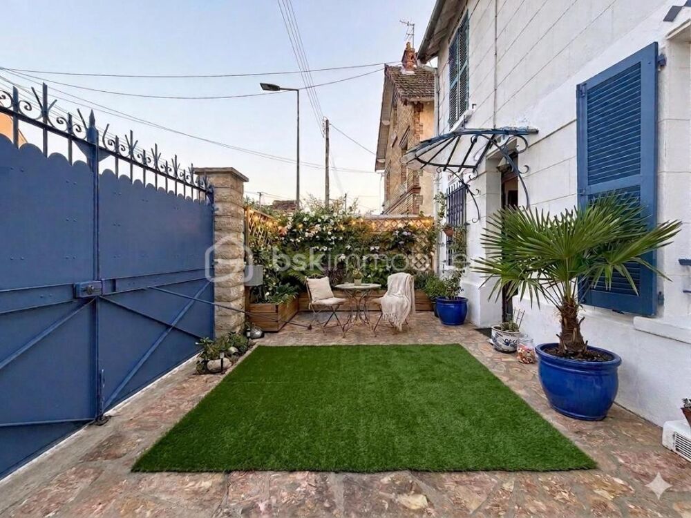 Maison de 100 m² - 5 pièces - Terrain 496 m²