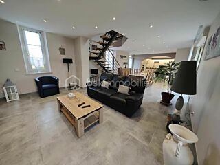  Maison � vendre 9 pi�ces 195 m�