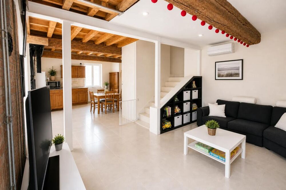 Maison de ville 85 m2 avec annexe de 40m2 SANS JARDIN