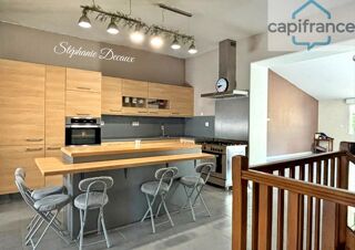  Maison à vendre 13 pièces 229 m²