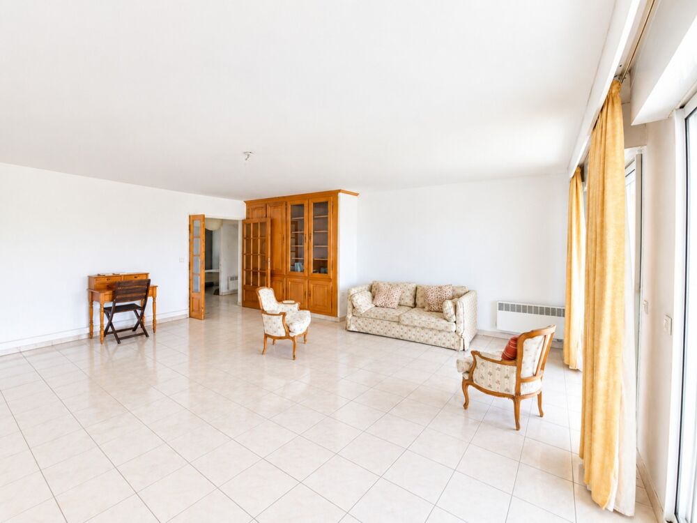 Vente Appartement CENTRE MONTPELLIER PROCHE POLYGONE ET GARE : T4 DE 94 M²+TERRASSE DE 16M² +GARAGE FERME + CAVE !! Montpellier