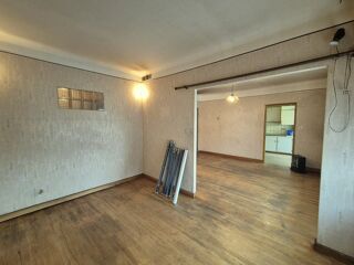  Immeuble  vendre 301 m
