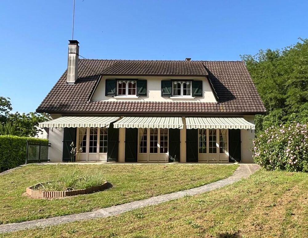 Vente Maison Maison à Noyon 6 pièce(s) 139m²  - Sous-Sol total et jardin Noyon