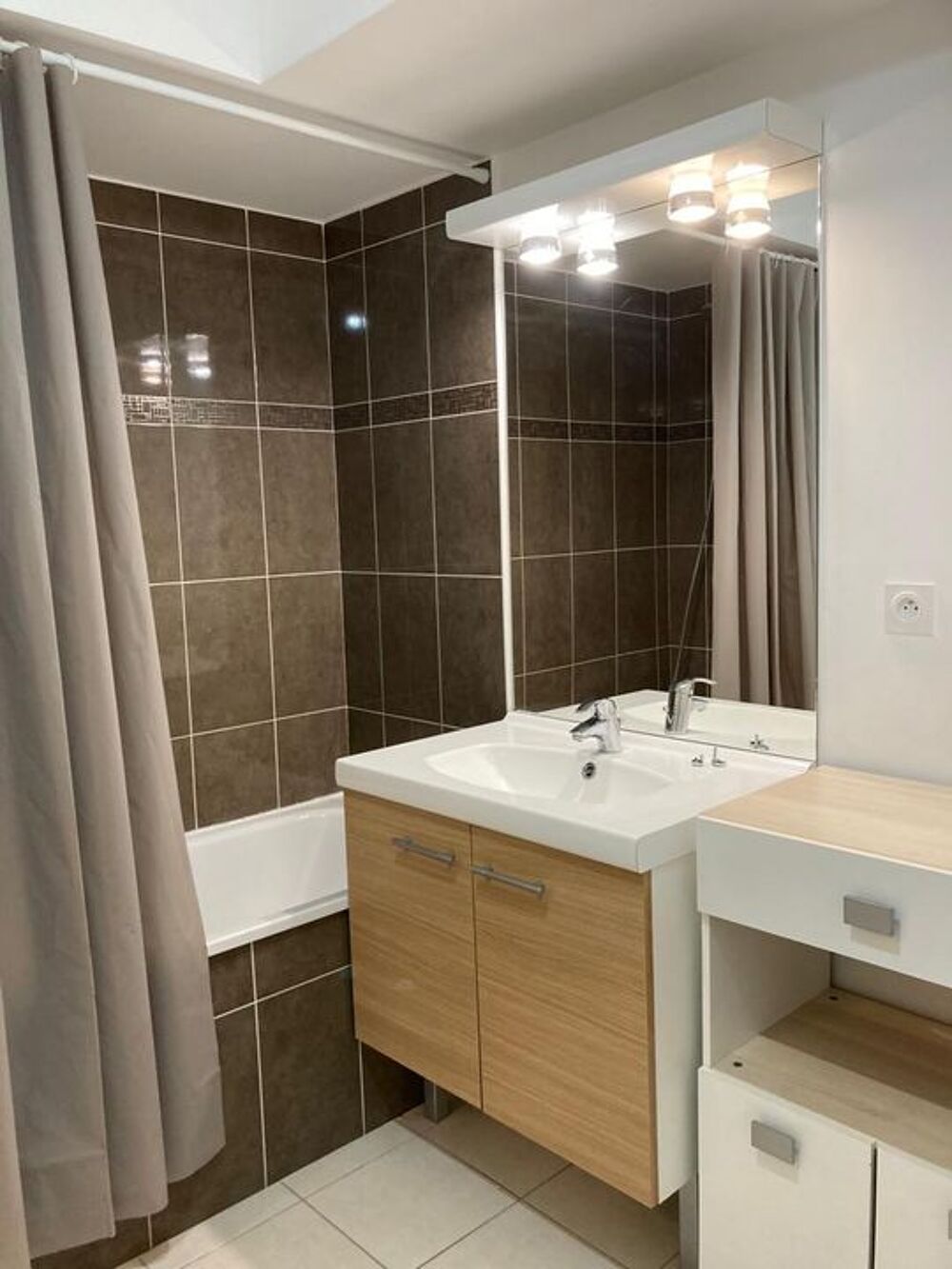Location Appartement Studio de 30m2 à louer sur Bouc-Bel-Air Bouc bel air