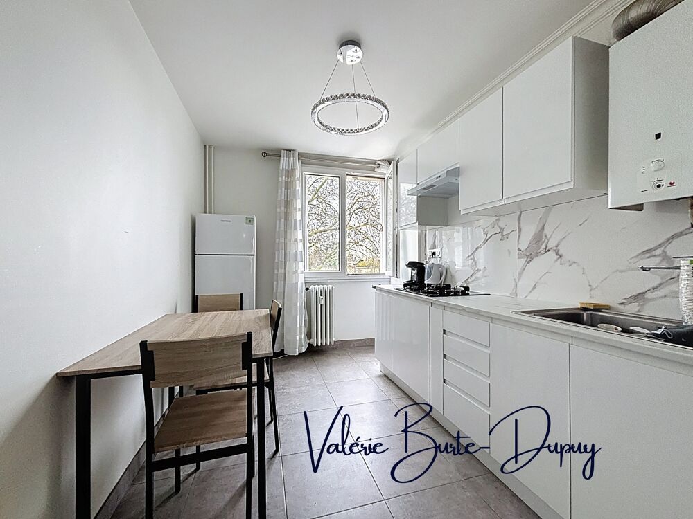 Vente Appartement Appartement à vendre ORLEANS BANNIER BLOSSIERE 4 pièces 88m2 avec 3 chambres, balcon et stationnents Orleans