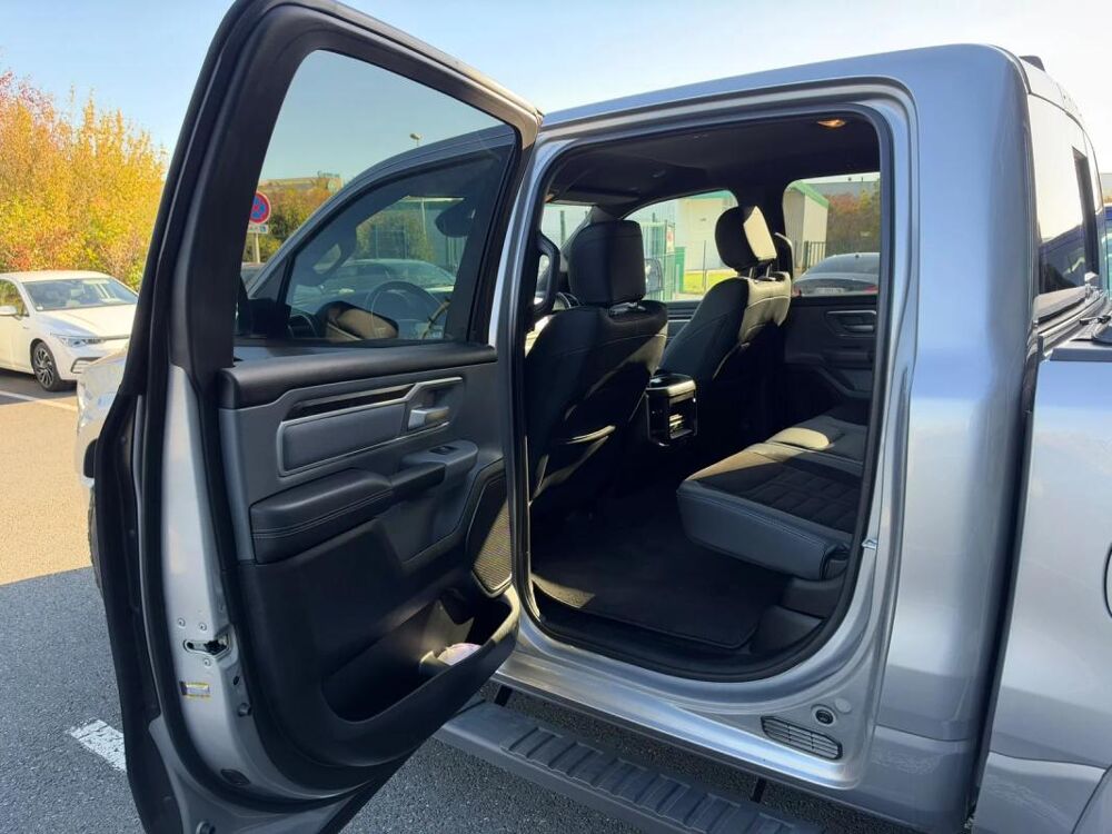 RAM 1500 4X4 Basis BIG HORN 2021 occasion 77250 Moret Loing Et Orvanne