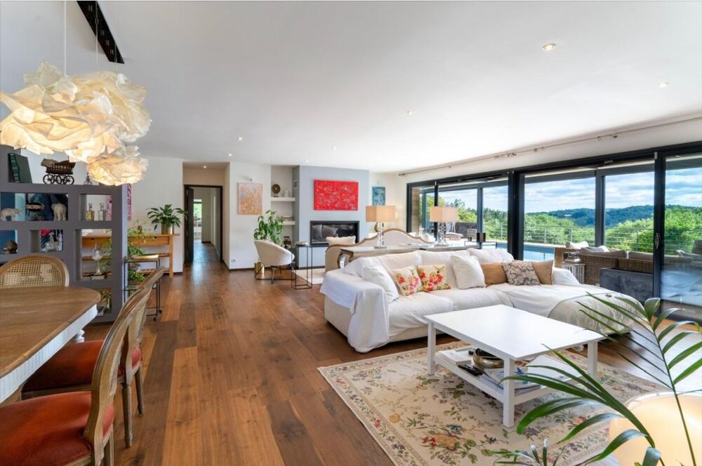 Vente Maison Maison Auriac Du Perigord 8 pièce(s) 243.76 m2 Auriac du perigord