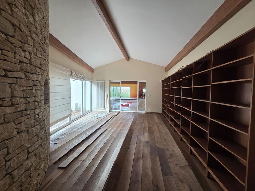 � vendre  Maison Mont�limar (26200)