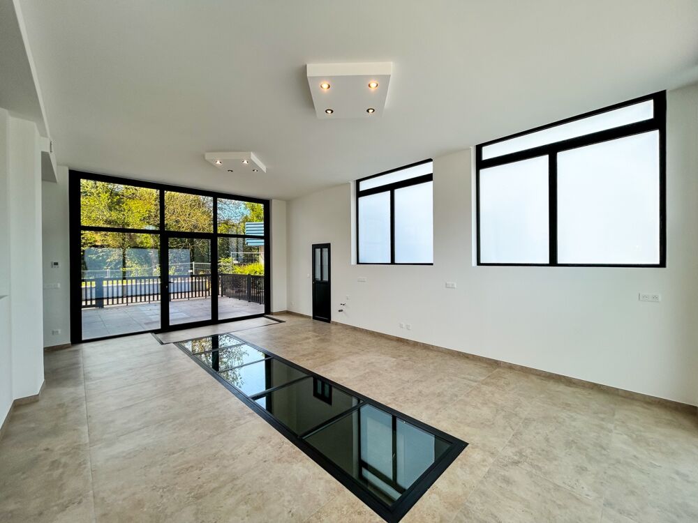À vendre  Magnifique appartement T4 traversant de 196,16 m² au sol à Viuz-en-Sallaz