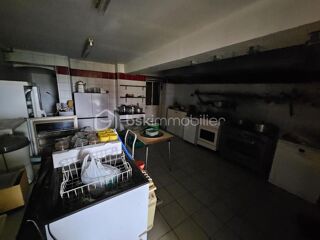  Immeuble � vendre 10 pi�ces 300 m�